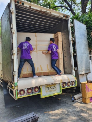 รถรับจ้างขนของพร้อมคนยก